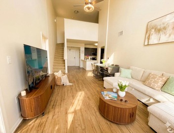 Spacious Loft 3B 2B Penthouse in Marina Del Rey 3