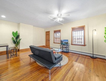 Spacious Open Concept 1BD/1BATH In Boston City 4
