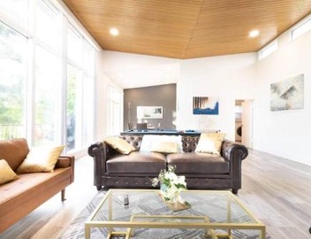 Spacious Open Concept Home Near Rogers Stadium 5