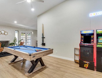 Spacious Phoenix Oasis w/Pool & Game Room 3