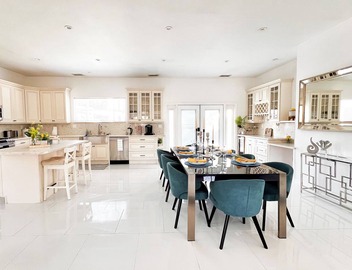 Spacious Private Dream Villa with detached Guesthouse 2
