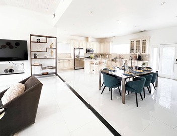 Spacious Private Dream Villa with detached Guesthouse 4