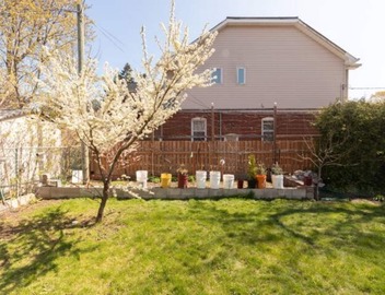 SPACIOUS PRIVATE SUITE W/BACKYARD (YONGE & FINCH) 3