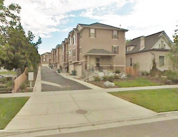 Spacious Townhome Near Downtown 4