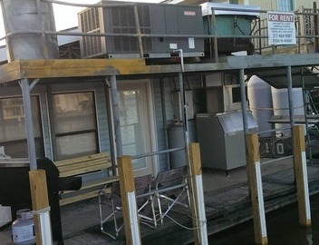 Spacious Waterfront Accommodation, Venice Louisiana 4