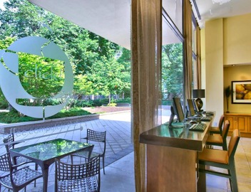 Spacius Apt W Excellent Amenities 5