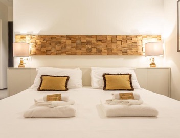 Spanish Steps DeLuxe Apartment 4