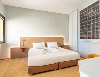 Spanish Steps Exclusive 3BDR 3