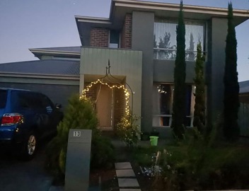 Specious 5 Bedroom in quiet street . 3