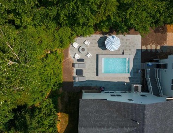 Sprawling Home 1 Mi to Downtown 2