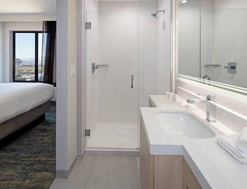 SpringHill Suites by Marriott Valencia 3