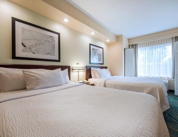 SpringHill Suites Devens Common Center 5
