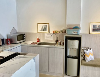 Stay Inn Hostel Jakarta - Adults only 2