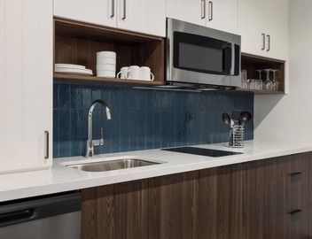Staybridge Suites Toronto Airport East by IHG 4