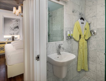Staypineapple, A Delightful Hotel, South End 4