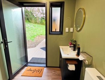 Stellar Glamping Auckland 5