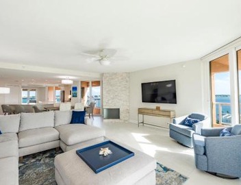 Steps to Beach & Pool - Resort Amenities Galore! 2