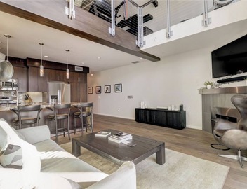 Steps to the Beach – Downtown Encinitas Townhouse 5