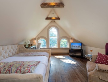 Stonehurst Place Bed & Breakfast 4
