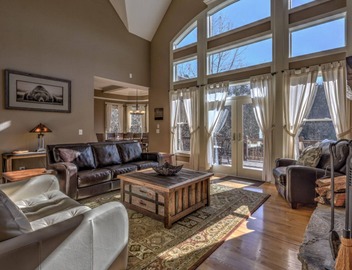 Stoneview Lodge by Escape to Blue Ridge 4