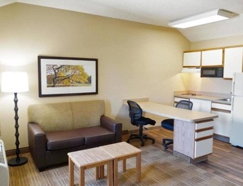 Studio 6 Fishkill|King bed|Hearing Access|Kitchen 5