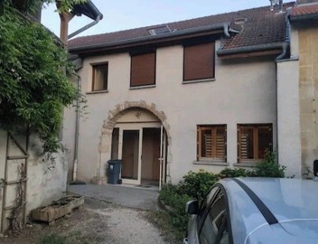 Studio, arrival and self-catering 2