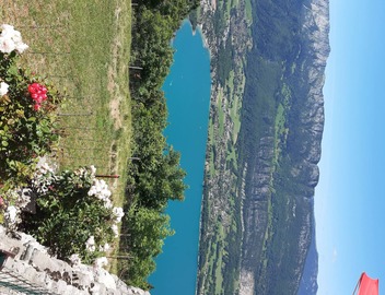 Studio between lake and mountains 2