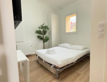 Studio by Eiffel Tower and Roland Garros 5