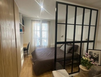 Studio champs Elysée 2