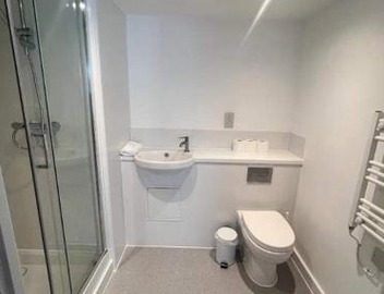 Studio Flat Close to Queen Square - Flat 1A 4