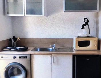 Studio in villa with garden and pool 2