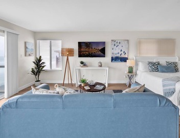 Studio with Beach Access 5