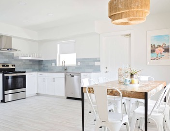 Stunning 2BR Suite, Just Steps to the Beach 2