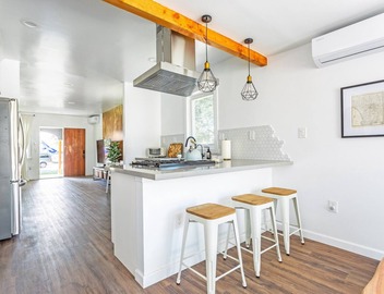 Stunning Newly Remodeled Home with Gorgeous Sunroom 4