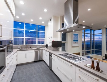 Stunning Panoramic Ocean Views Penthouse 2