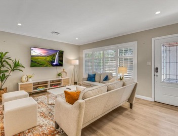 Stunning Professionally Designed Beautiful Home! 2