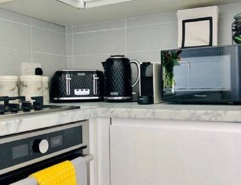 Stunning studio with funky decor in Highgate village - perfect for couples! 3