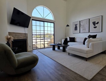 Stylish 2 bedroom + loft with rooftop patio and views near Beverly Hills 2