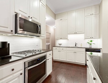 Stylish 4 bedroom home in the heart of Baton Rouge 5