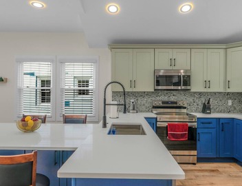 Stylish 4BR Haven Backyard and Fire Pit 5