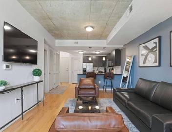 Stylish and great location for business travelers, medical professionals or anyone looking to relax in the Urban Oasis of Midtown. 3