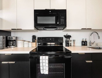 Stylish Art District Retreat | Walk to little Tokyo 4