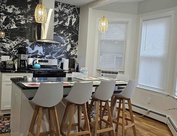 Stylish & Cozy Boston Retreat Near Train Station, Parks & Cafés 2