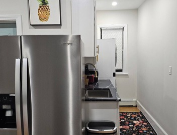 Stylish & Cozy Boston Retreat Near Train Station, Parks & Cafés 4
