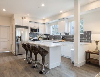 Stylish DTLA Home With Views 3