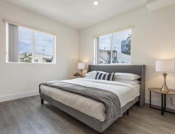 Stylish DTLA Home With Views 4