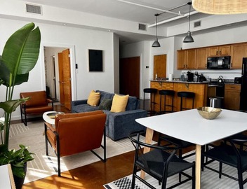 Stylish Industrial Loft in Warehouse District 2