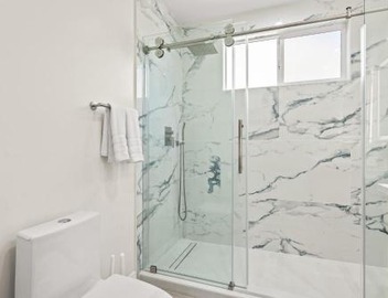 Stylish New Home Bright Modern & Fully Stocked 5