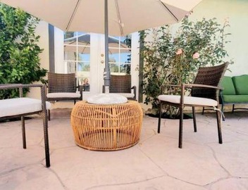 Stylish Ranch with Gorgeous Swimming Pool & Piano 3