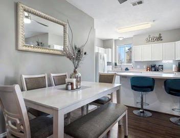 Stylish & Spacious w/King Beds, Mountain Views, Gym, Frwy Access & 2 Balconies! 2